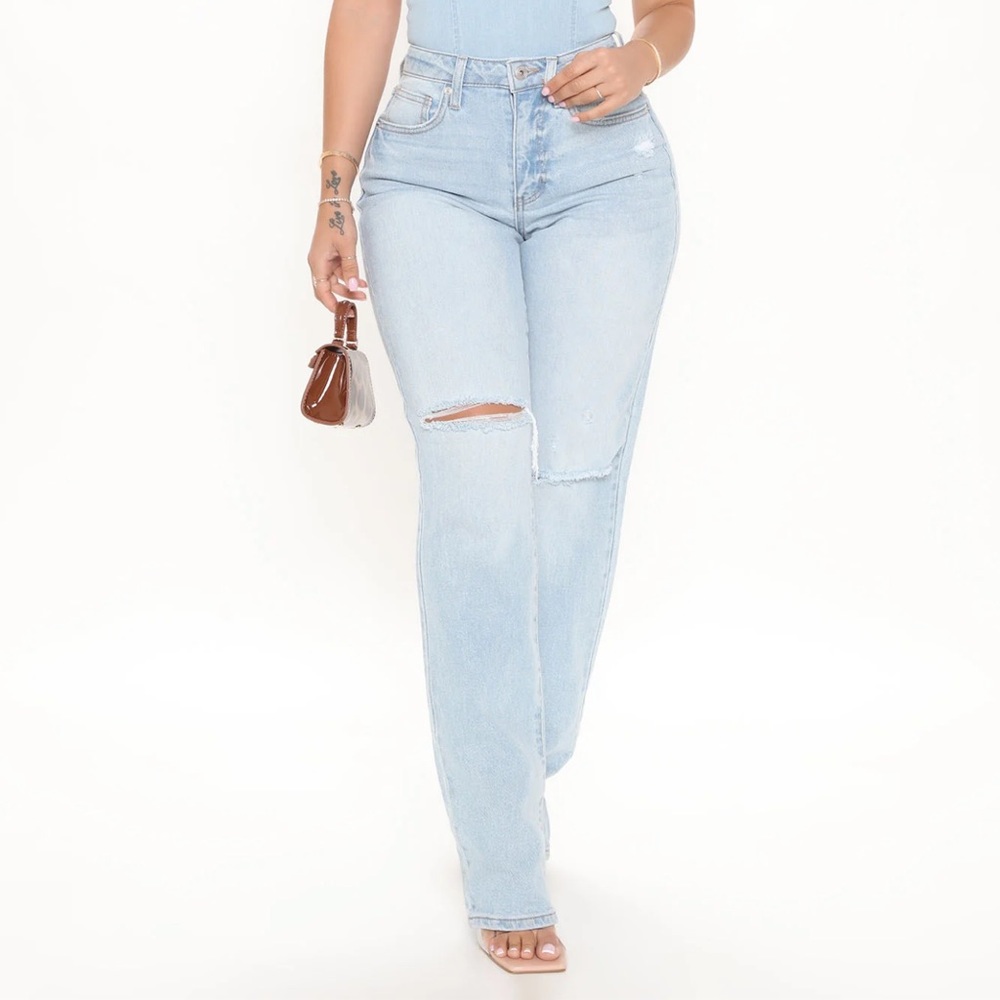 Light blue wash straight leg jeans denim with rip hole plus size 16